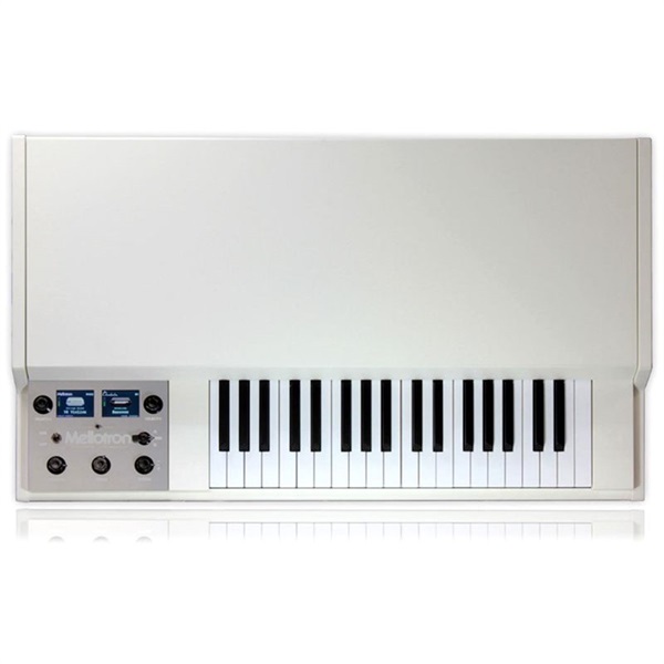 Mellotron Digital Mellotron M4000D 【台数限定・Tシャツ&サウンドカードプレゼント】【お取寄せ商品】【本家メロトロン社製・デジタル版Mellotron】