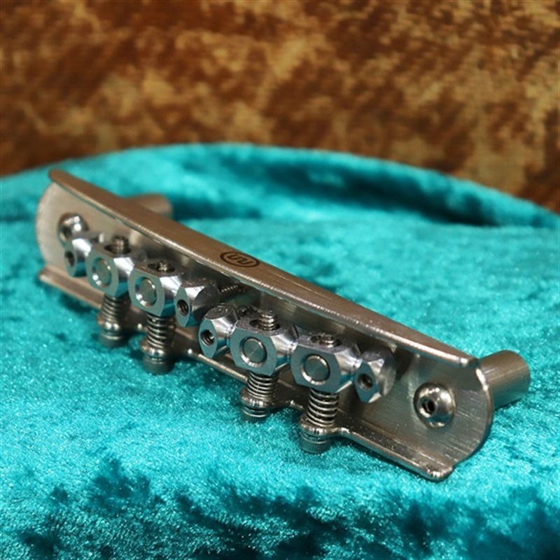 Mastery Bridge Offset Bridge M2 ｜イケベ楽器店