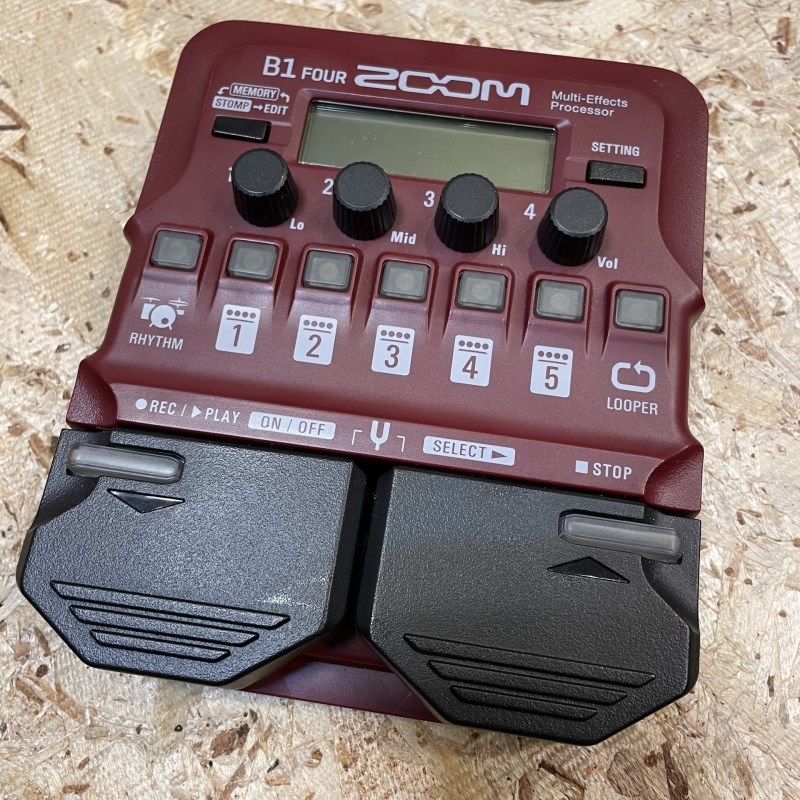 ZOOM B1 FOUR 【USED】 ｜イケベ楽器店