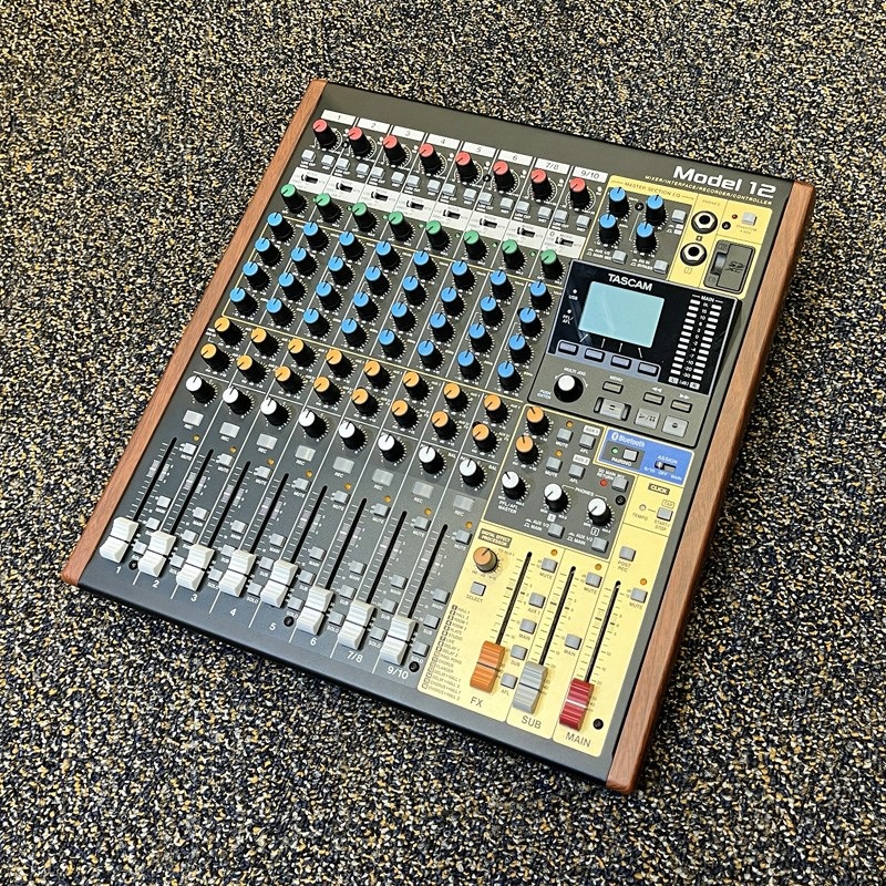 TASCAM Model 12【展示処分特価】 ｜イケベ楽器店