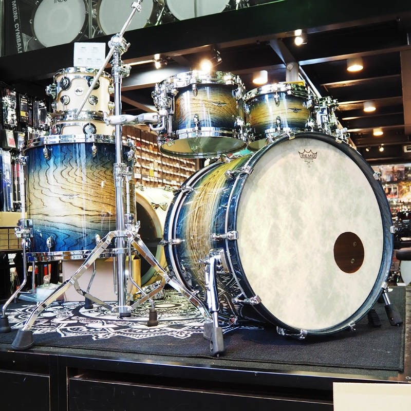 【USED】STAR Walnut 5pc Drum Kit [22''BD，16''FT，12''TT，10''TT，8''TT]-Indigo Japanese Sen Burst-