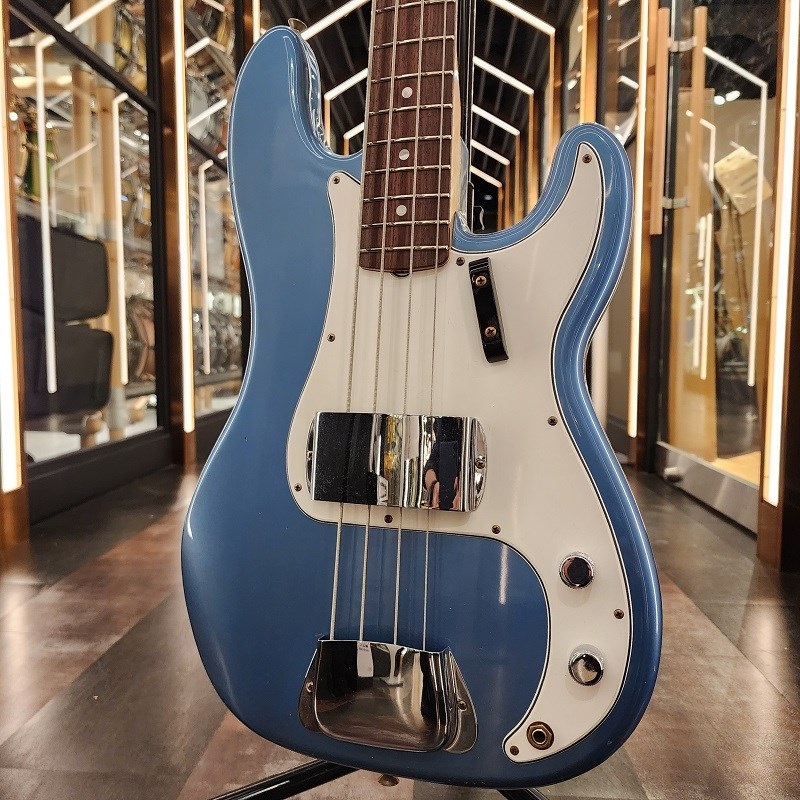 2024 Custom Collection 1966 Precision Bass Journeyman Relic (Super Faded Aged Lake Placid Blue)