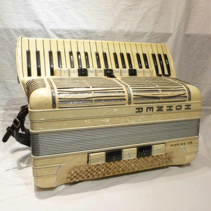 Hohner MORINO V N【訳アリ中古品】