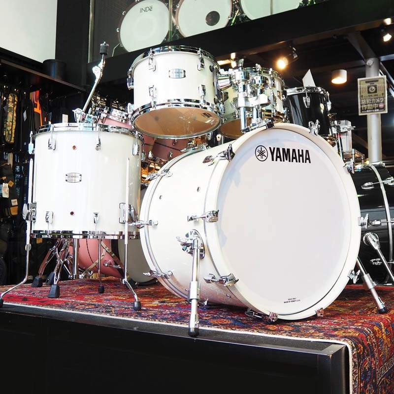 YAMAHA Absolute Hybrid Maple 4pc Drum Set [AMB2216+AMP6F3]  【BD22、FT16、TT12＆10/カラー：ポーラーホワイト（PWH）】 ｜イケベ楽器店オンラインストア