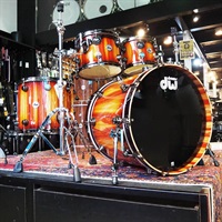 Collector's Hybrid Shell PurpleCore/Maple 4pc Drum Kit [BD22，FT16，TT12&10 / Toasted Almond Burst Over Padouk Exotic Wood]