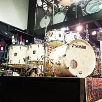 SQ1 Series 5pc Drum kit -Satin Pure White-[BD22，TT10，TT12，FT14，FT16] 【店頭展示特価品】