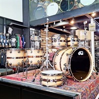 Collector's Pure Maple ''333'' Shell 6pc Drum Kit [BD22，FT16&14，TT12&10，SD14/Quick Candy Black Burst over Italian Sycamore Exotic Veneer - Ziricote Inlay w/ Gold Leaf Pinstripes]【イケベ楽器店創業50周年企画モデル！】