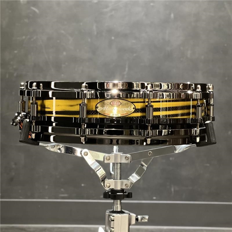 Pearl Masterworks Snare Drum 14x3.5 Free Floating -Gold Swirl on Black Carbon【イケベ楽器店創業50周年記念モデル】