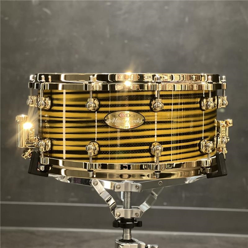 Pearl Masterworks Snare Drum 14x6.5 -Gold Swirl on Black Carbon【イケベ楽器店創業50周年記念モデル】