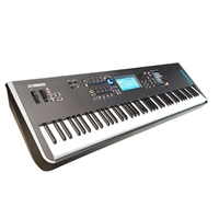 USED 中古 MODX8 純正ソフトケース付属 ※配送事項要ご確認