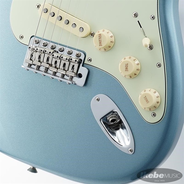 Fender MEX Vintera '60s Stratocaster (Ice Blue Metallic) [Made In