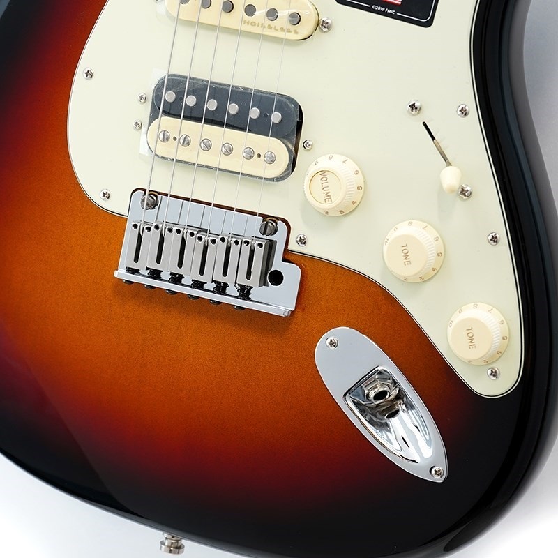 Fender USA American Ultra Stratocaster HSS (Ultraburst/Rosewood) 【旧価格品】 画像4