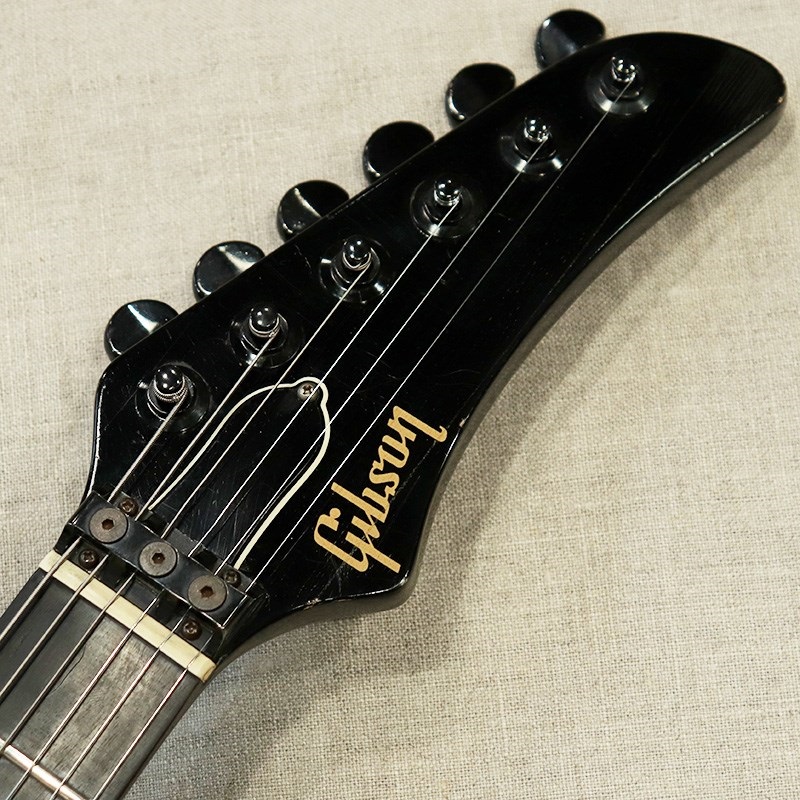 Gibson Invader w/Kahler Flyer Tremolo Unit '84 Ebony Black