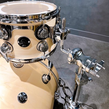 dw Collector's Santa Monica 4pc Drum Kit [BD22，FT16，TT12＆10][Natural Satin Oil] 画像1