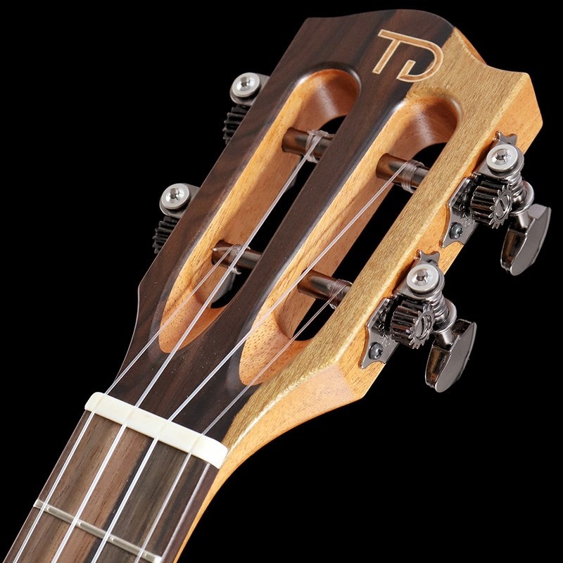 TODA GUITARS VT Spruce/Rosewood[テナーウクレレ] ｜イケベ楽器店