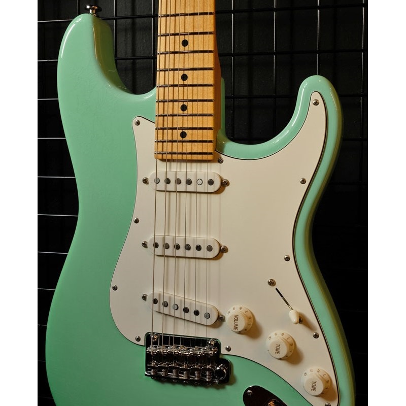 Suhr Guitars Core Line Classic S Antique SSS (Surf Green/Maple