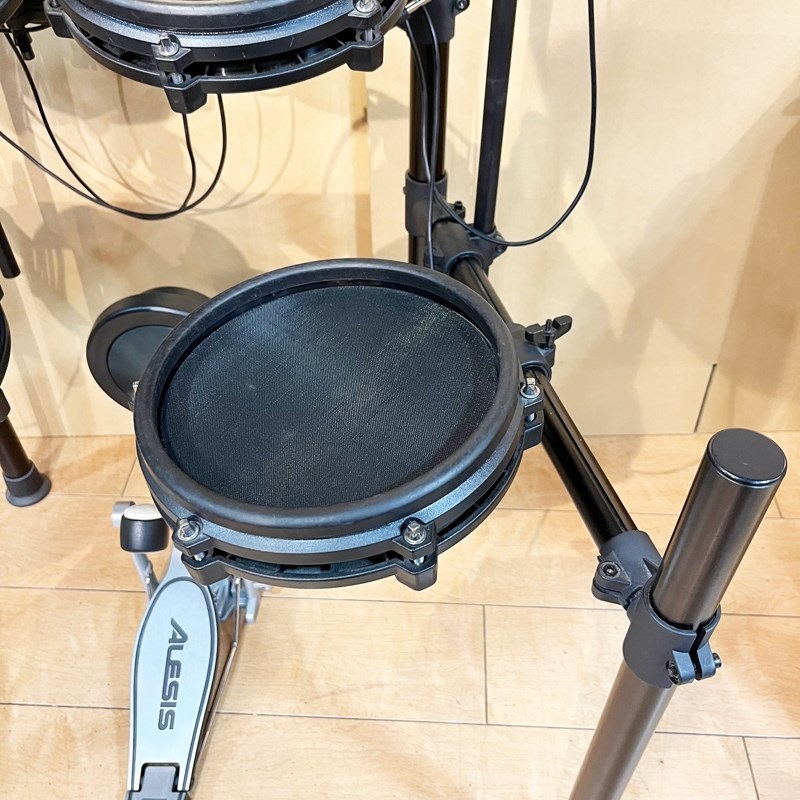 ALESIS Nitro Mesh Kit [8ピース・オールメッシュ電子ドラムキット]【店頭展示特価品】 ｜イケベ楽器店オンラインストア