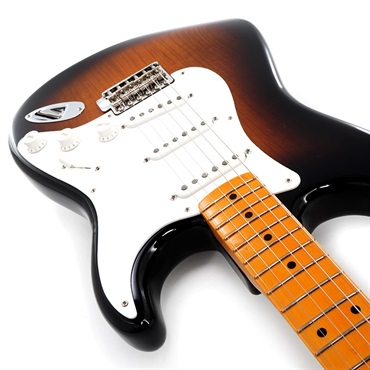 Fender USA 70th Anniversary American Vintage II 1954 Stratocaster (2-Color Sunburst/Maple) 画像8