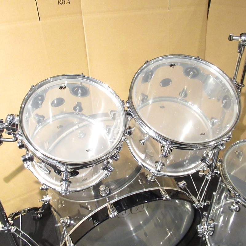 dw Design Series Acrylic 4pc Drum Kit [BD22，FT16，TT12&10]【店頭展示特価品】 画像3