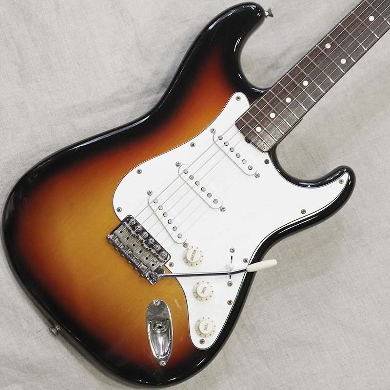 Fender Japan ST62-65 '82 3TS/R ｜イケベ楽器店オンラインストア