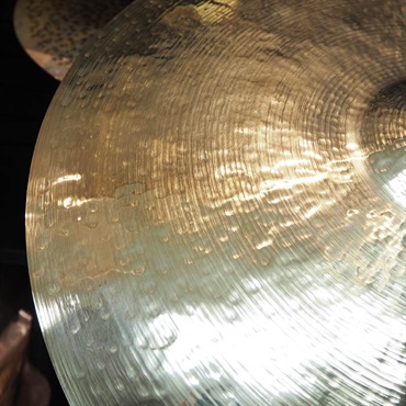 SABIAN Artisan Light Ride Brilliant 22 [VL-22AR/L-B:2522g]【SABIAN選定会2024ドラステ】 画像3