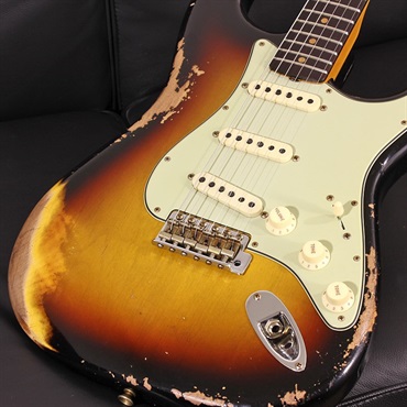 Fender Custom Shop 1960 Stratocaster Heavy Relic Faded Aged 3-Color Sunburst SN. CZ576921 画像3