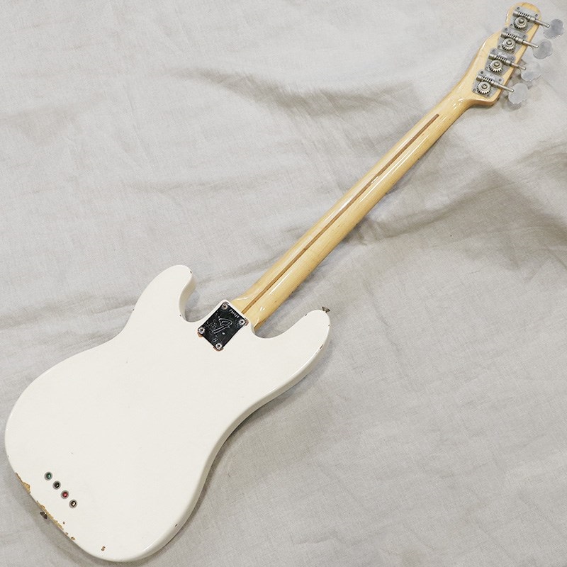 Fender USA Telecaster Bass '70 Refinish White/M 画像2