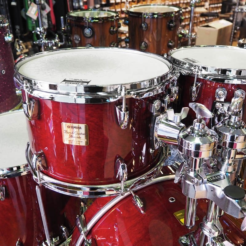 YAMAHA 【USED】Birch Custom Absolute 4PC Set [20BD，10TT，12TT，14FT/ハードケース付属]  ｜イケベ楽器店オンラインストア