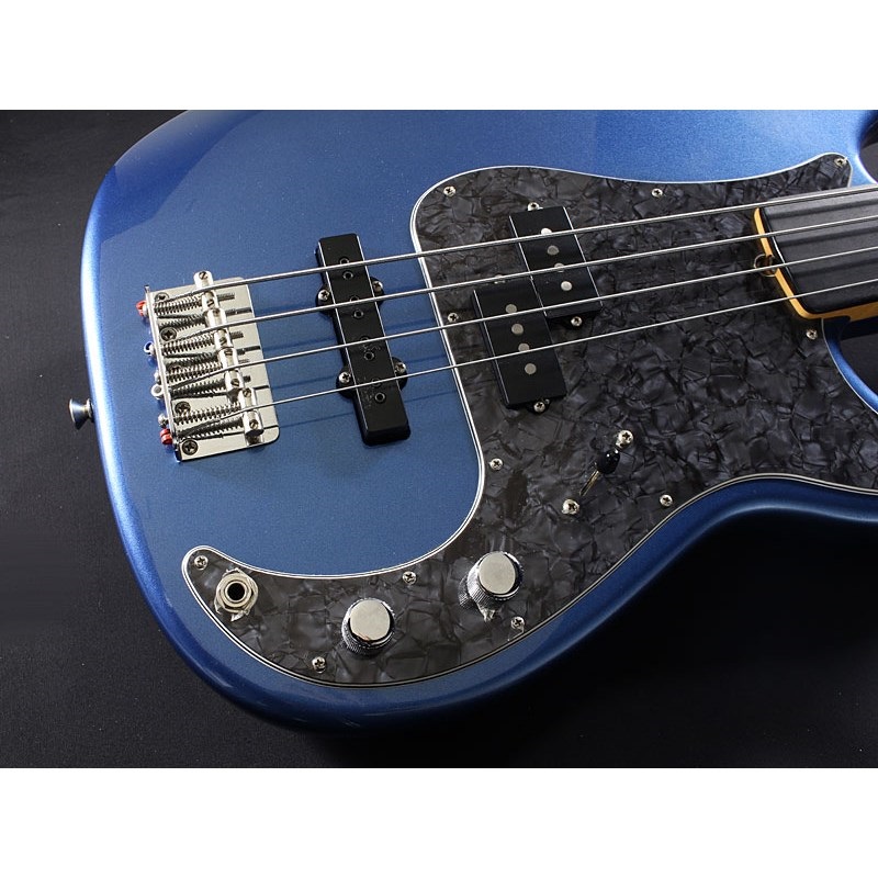 Fender USA 【USED】Tony Franklin Fretless Precision Bass (Lake Placid Blue) '21 画像3