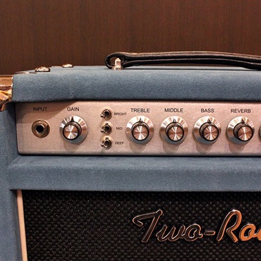 Two-Rock Studio Signature 35W Head / 1x12 Closed Back Cabinet Light Blue Suede Set 画像5