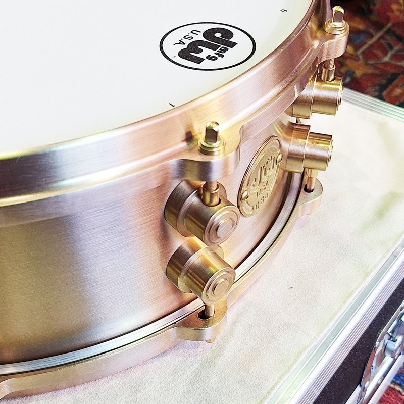 dw MFG True-Cast Snare Drum 14×5 [Sand-Cast，Machined Bell Bronze Shell and Hardware/No.086 of 100/専用ハードケース付属/DRVZ0514STZ] 画像7