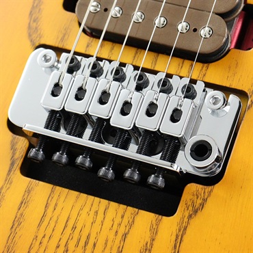 Charvel Guthrie Govan Signature MJ San Dimas SD24 CM (Three-Tone Sunburst/Caramelized Maple) 画像5