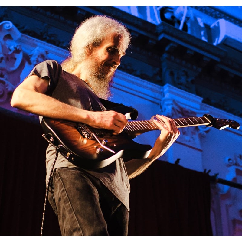 Charvel Guthrie Govan Signature MJ San Dimas SD24 CM (Three-Tone Sunburst/Caramelized Maple) 画像10