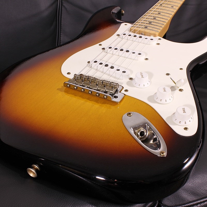 Fender Custom Shop 1956 Stratocaster Closet Classic w/Relic Hardware Wide 2-Color Sunburst SN. CZ585066 画像3