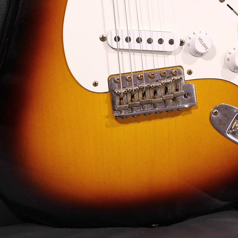 Fender Custom Shop 1956 Stratocaster Closet Classic w/Relic Hardware Wide 2-Color Sunburst SN. CZ585066 画像5