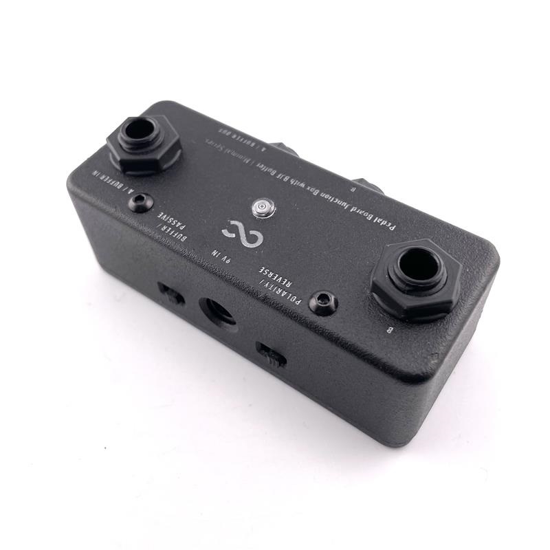 One Control USED 中古 Pedal Board Junction Box with BJF Buffer 画像1