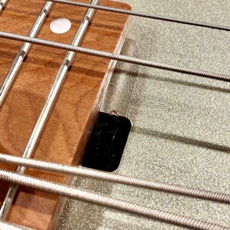 Sadowsky Guitars MetroExpress 24-Fret Modern Bass 5st (CPM/M) 【特価】 画像1