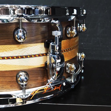 Pearl MCCW1465S/C #1008 Music City Custom -USA Solid Walnut Shell Snare Drums 14×6.5- [Quartersawn Sycamore Chevron with Ebony Borders] 画像6