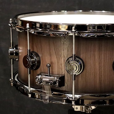 dw DR936514SSN692 [Collector's Pure Walnut 14''×6.5'' - Natural To Quick Ebony Burst / Black Nickel Finish Hardware]【限定生産モデル】 画像4