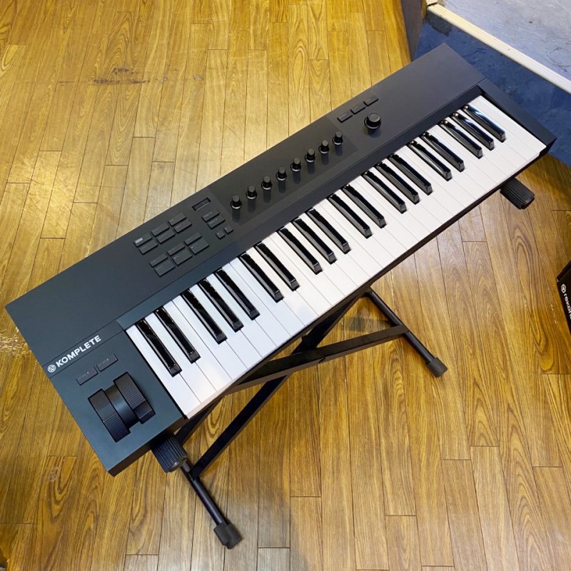 買取実績】Native Instruments KOMPLETE KONTROL A49 | 楽器の買取なら